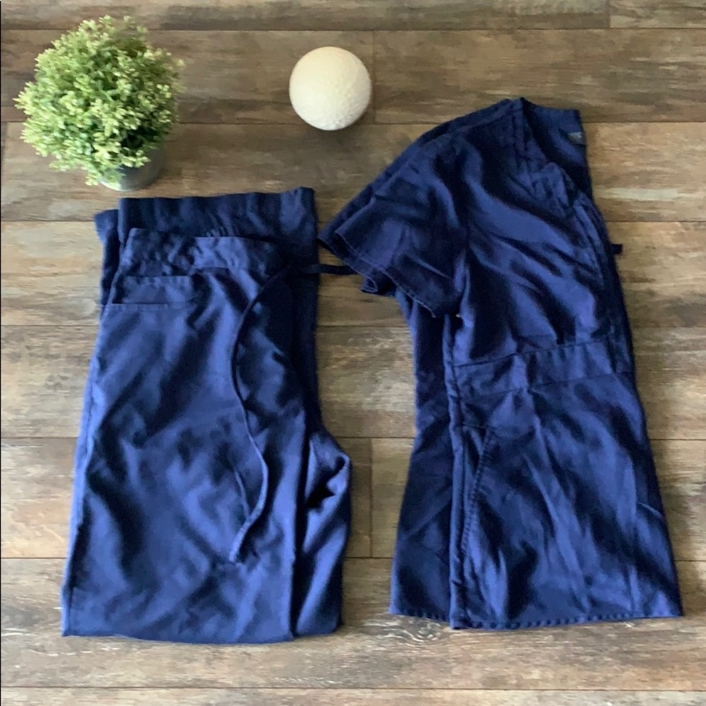 Grey’s Anatomy (M) scrub set